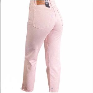 Levi’s Wedgie Straight Highrise Crop Pink Jeans